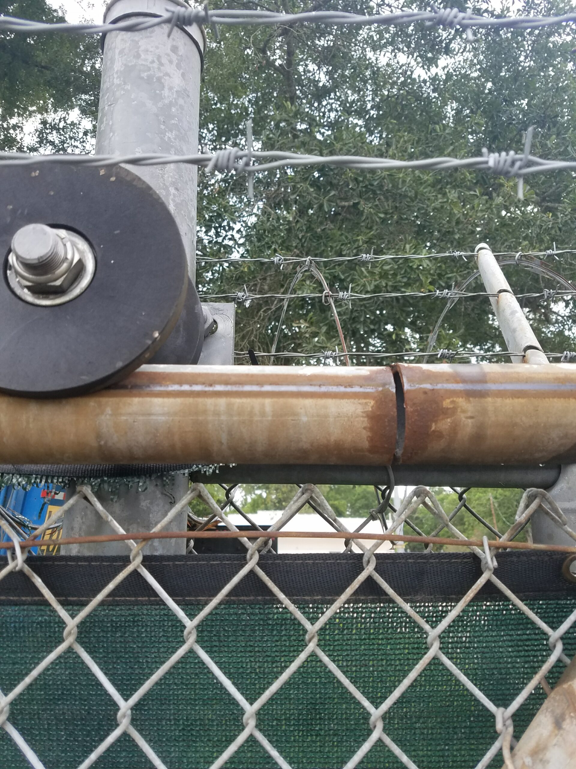 cantilever slide gate roller and frame repair in Houston