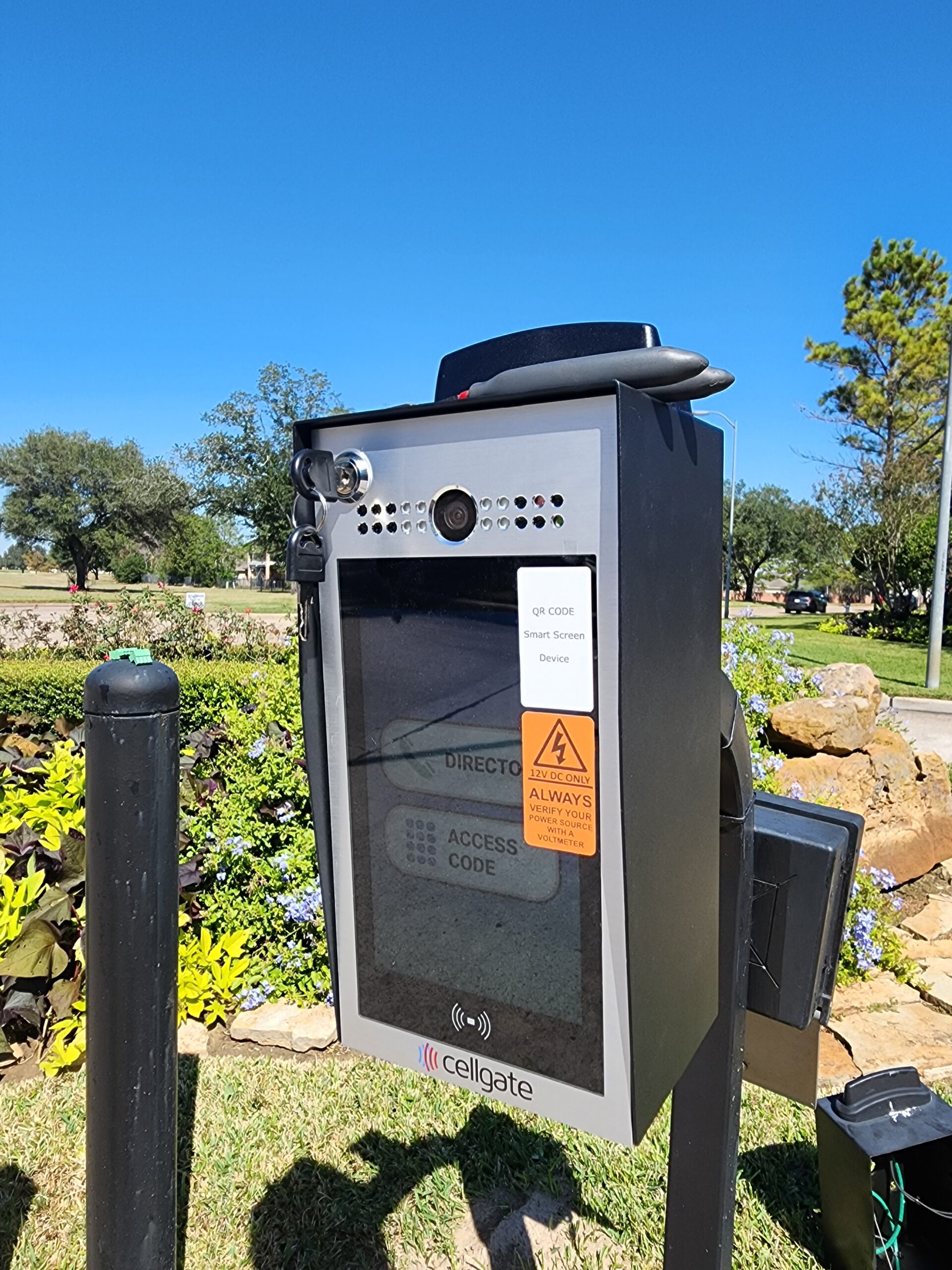 HOA access control system with SIM card telephone entry, RFID, license plate reader, EZ Tag, and QR code entry in Houston